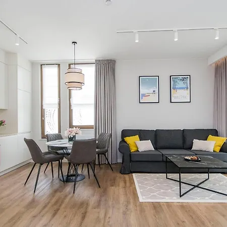 Yellow Rentyear Gdaňsk