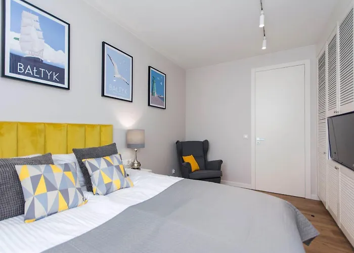 Apartament Yellow Rentyear *