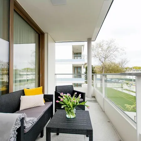 Yellow Rentyear Apartament
